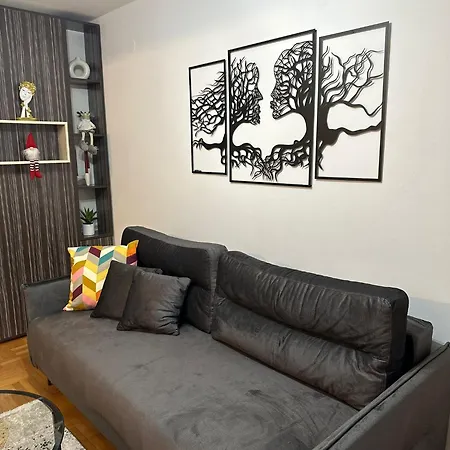 Apartament Infinity 2 *